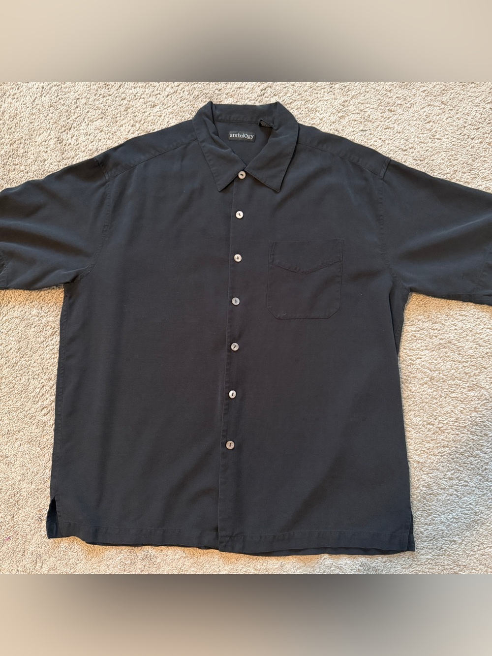 Anthology Mens XL Short Sleeve Button Down Shirt 100% Silk Black Textured Resort